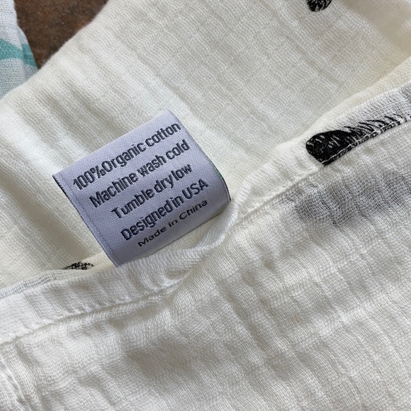 Bundle of two receiving blankets. NWOT - Picture 6 of 6